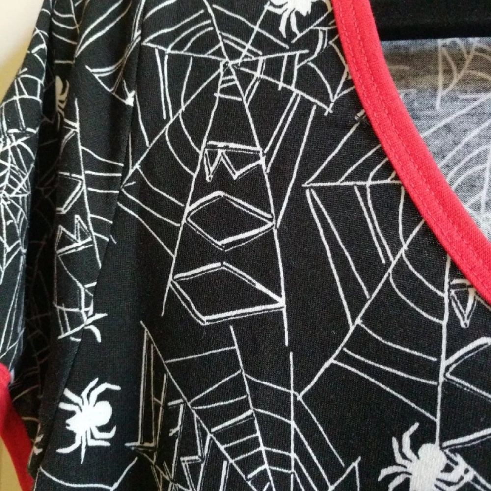 LuLaRoe Halloween Classic T